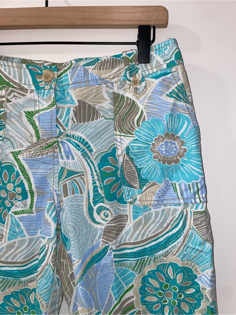 Sigrid Olsen Tropical Floral Capri Pants | Size 4 | 100% Cotton - Picture 3 of 11